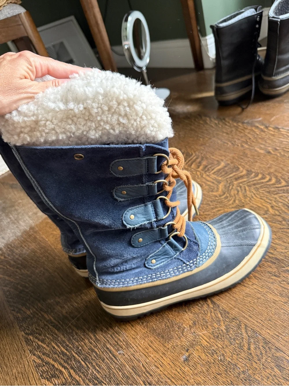 Sorel Navy and Tan Lace-Up Shearling Winter Boots
